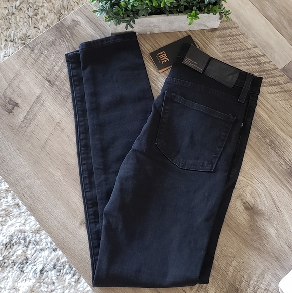 Frye Addie Skinny Jean Black Ember NWT - Picture 4 of 5